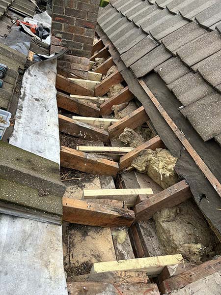 J&M roofing taking place